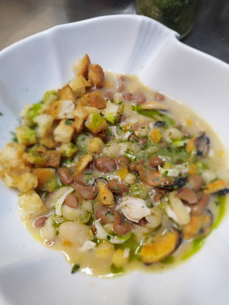 Scopri i miei piatti - Zuppa di legumi con cozze